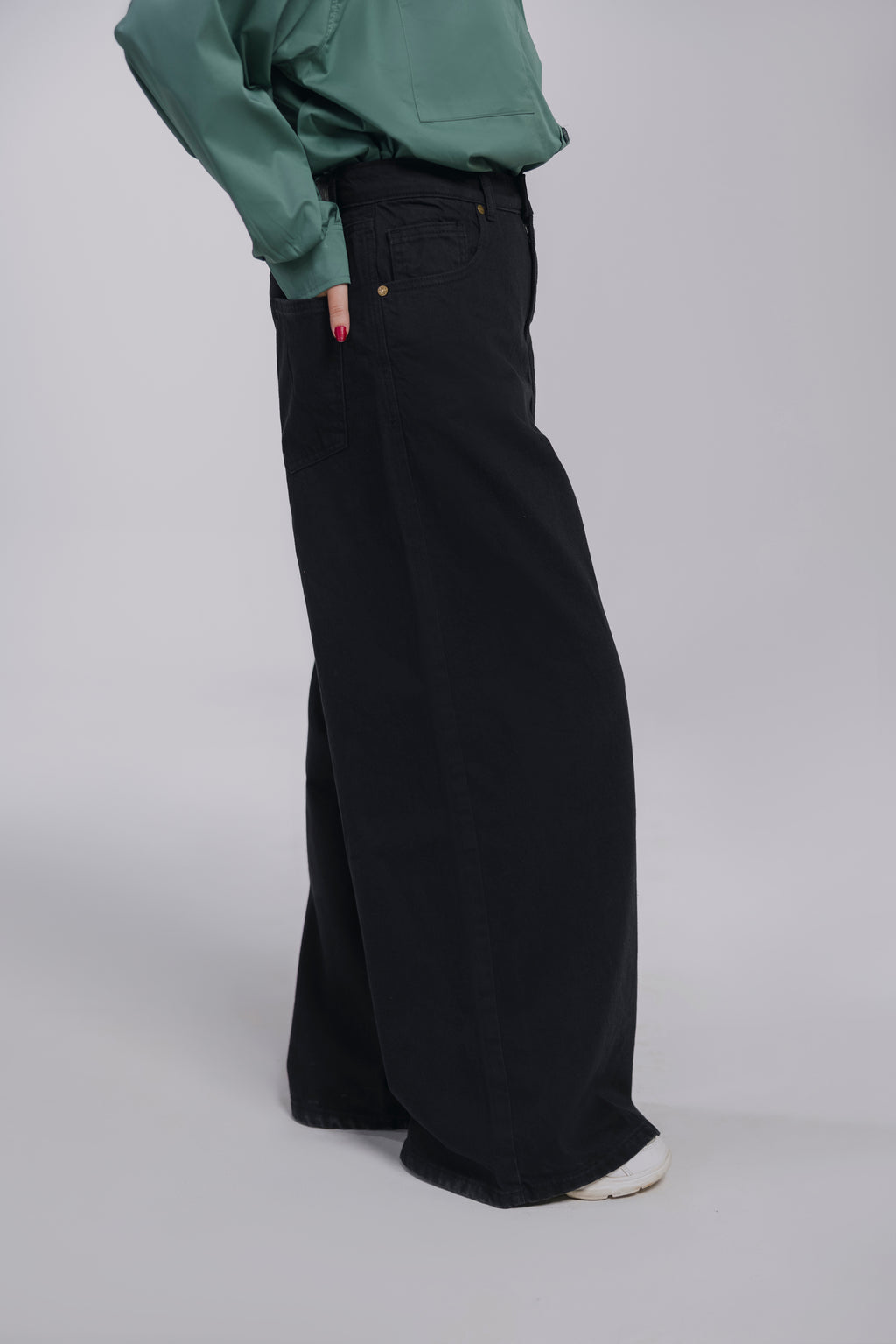 Black Wide Leg Jeans