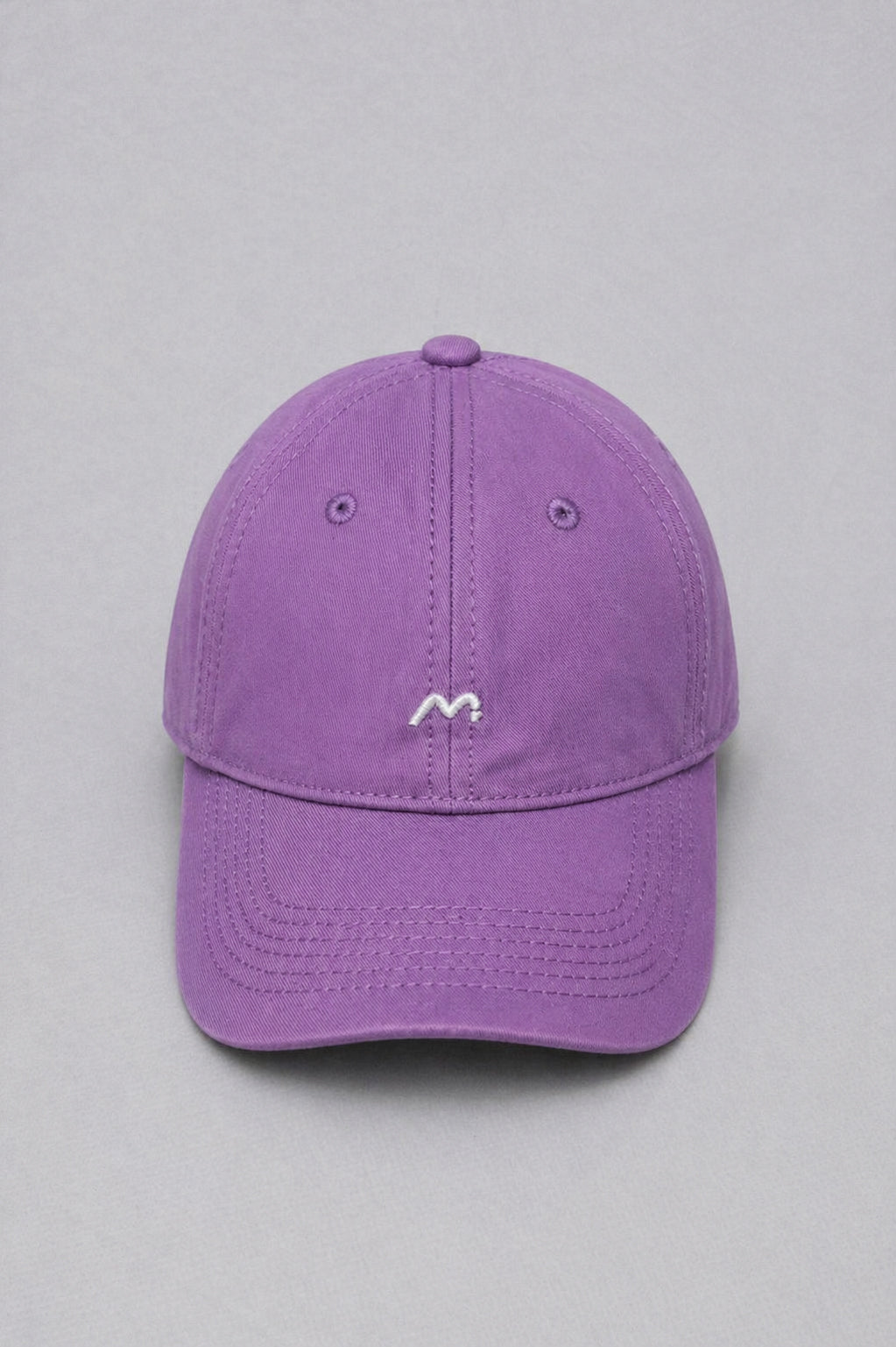 Minimal Caps